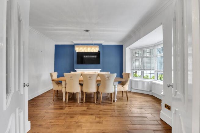 4 bed Detached for sale Image 7