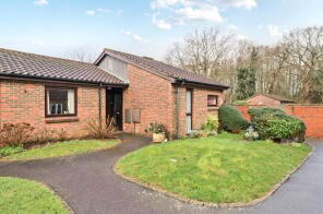 1, Furniss Court, Essex Drive, Cranleigh GU6 8TN