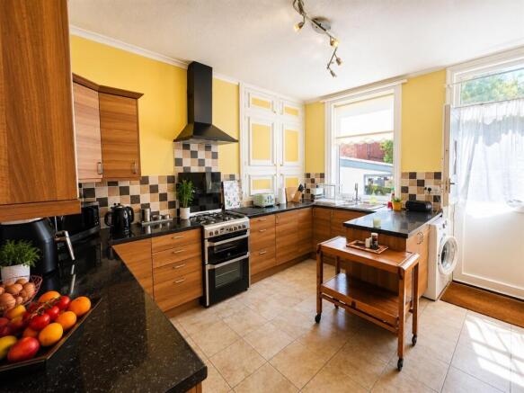 4 bed End of Terrace for sale Image 7