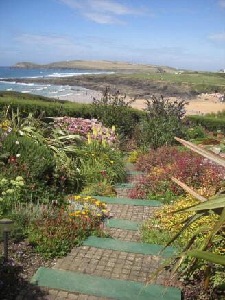GARDENS/VIEW