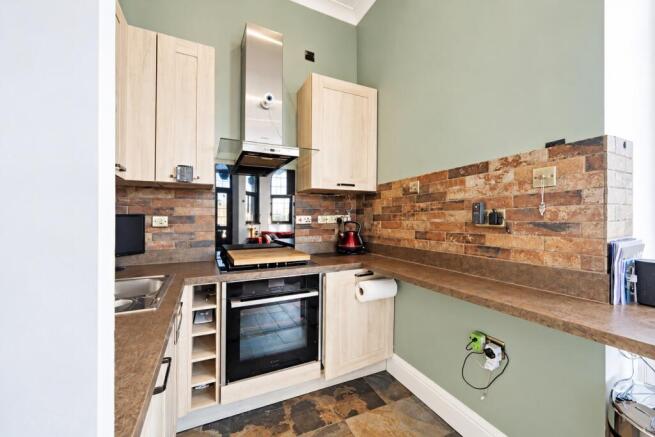 Laleham Road, London, SE6 photo 3