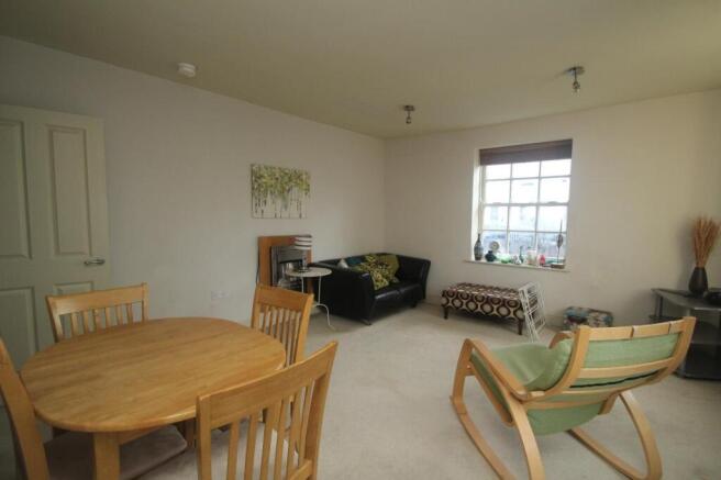 1 bed Flat for sale Image 4