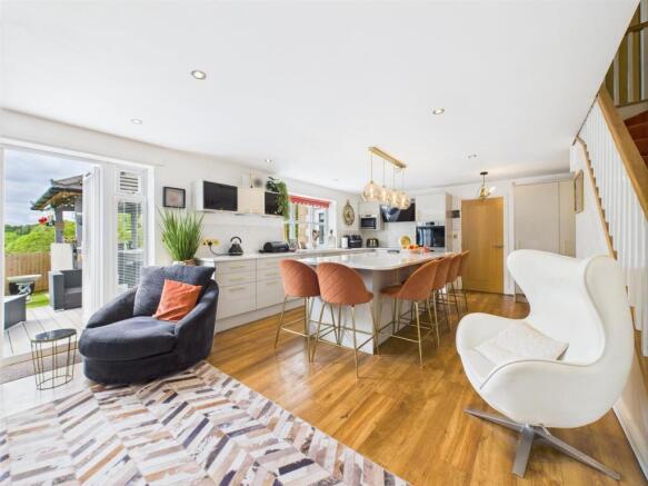 Kitchen/Diner/Family