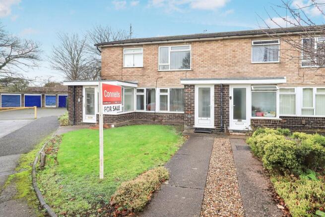 2-bed flat on Chequerfield Drive, Penn Fields, Wolverhampton, £130,000