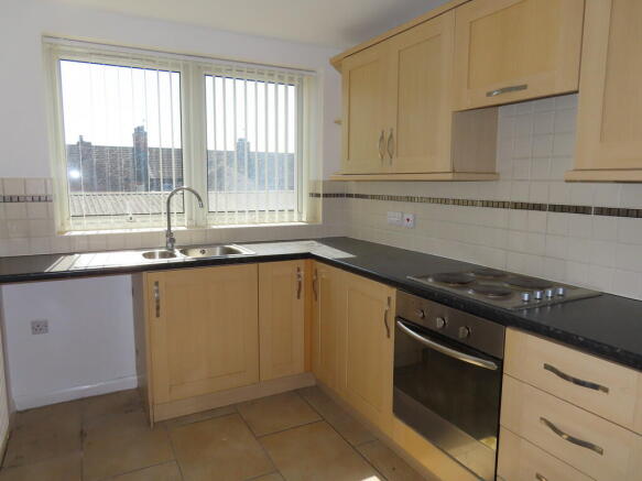 2 bed Flat to rent Image 6