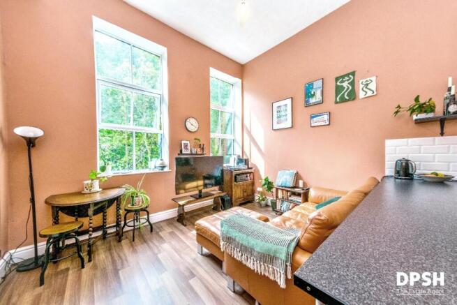 2 bed Apartment for sale Image 7