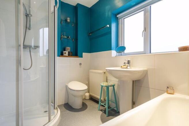 Family Bathrroom