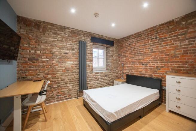 1 bed Flat Share to rent Image 9