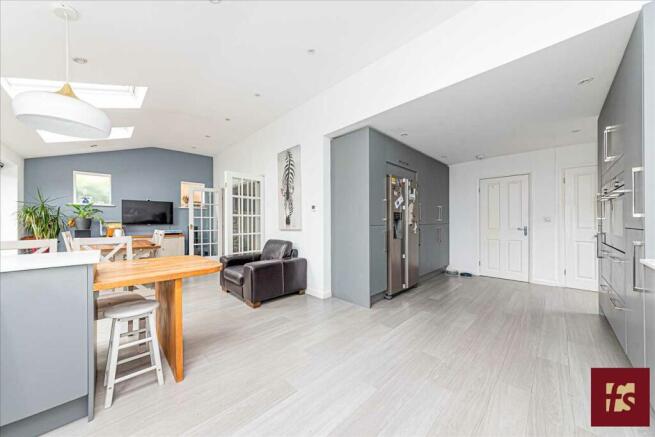 Kitchen/Dining Area