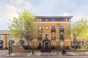 Flat 2, Knights House, Gainsford Street, London SE1 2NB