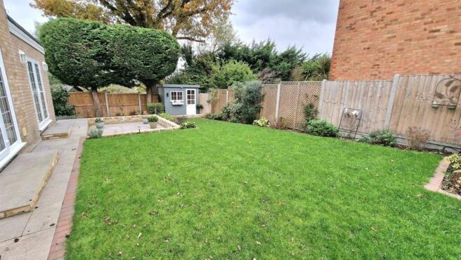 GARDEN 1.jpg