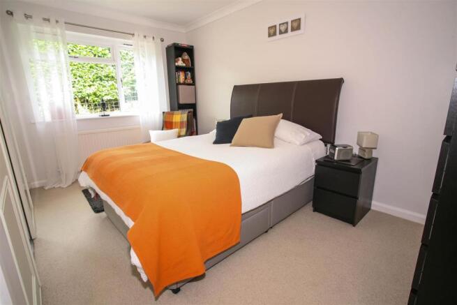 Bedroom 1.jpg