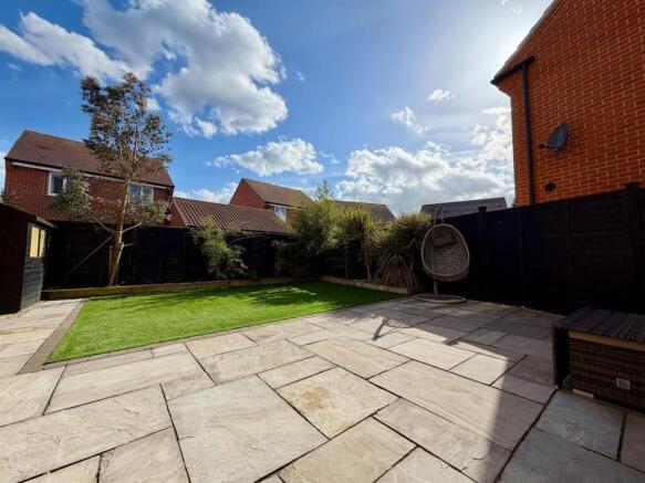 Adams Close, Melton, Woodbridge photo 4
