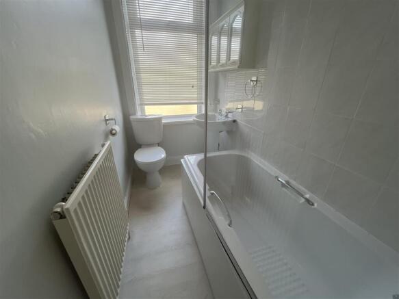 3 bed Terraced for sale Image 11