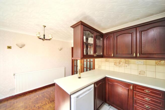 3 bed Semi-Detached for sale Image 6