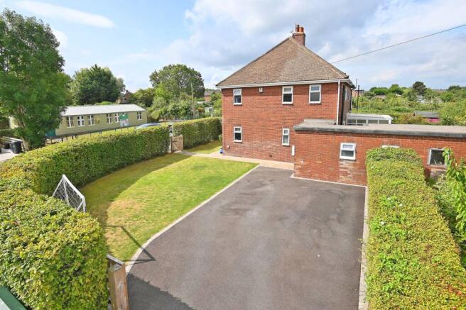 3 bed Semi-Detached for sale Image 11