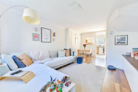 Sawyers Lawn, West Ealing, London, W13