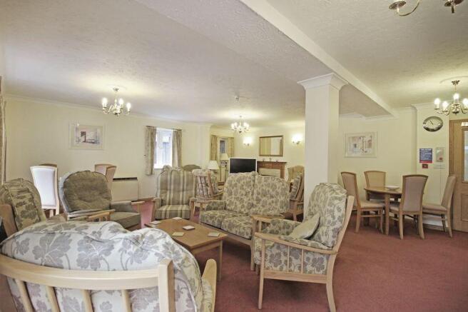 RESIDENTS LOUNGE
