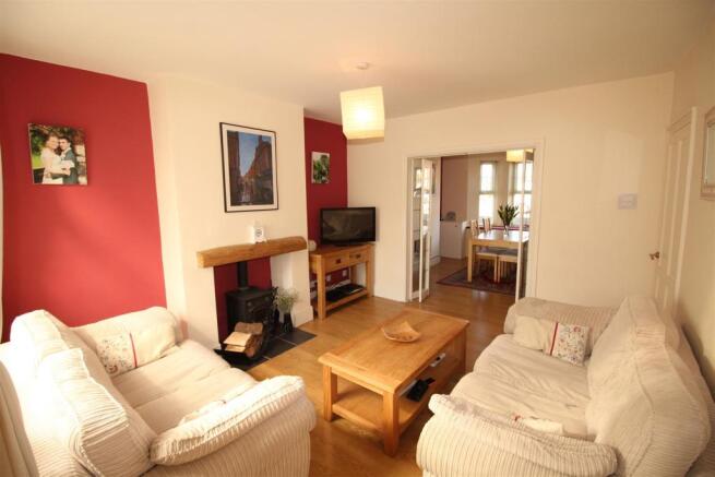 lounge IMG_1986.JPG