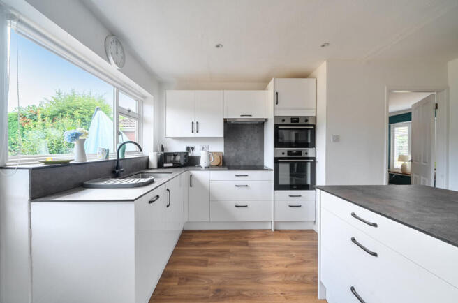 Swains Lane, Wellington, Somerset, TA21 photo 4
