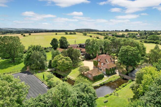 Copcourt Manor, Tetsworth, Oxfordshire, OX9 7DE