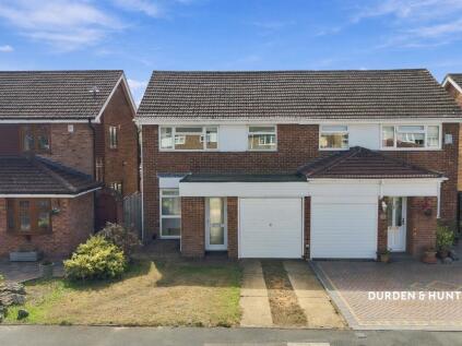 Veny Crescent, Hornchurch, RM12