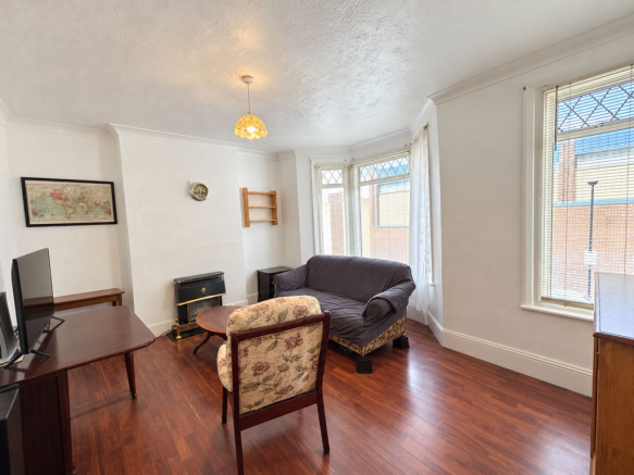 8a, Deanery Road, E15 4LP