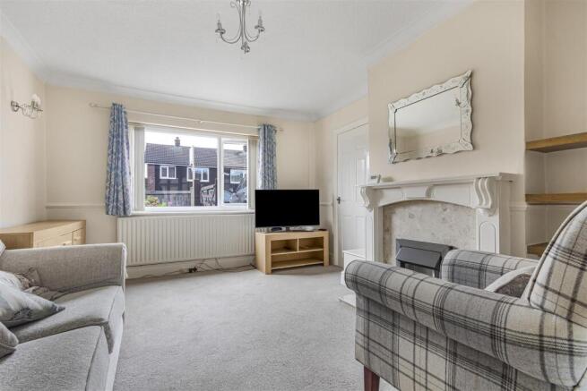 FAMILY LOUNGE