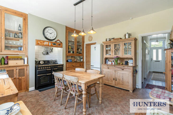 4 bed Terraced for sale Image 5