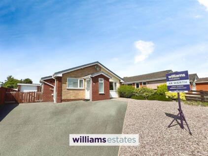Maes Cantaba, Ruthin, LL15
