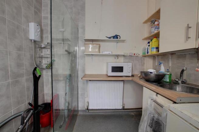 Utility room/wet room