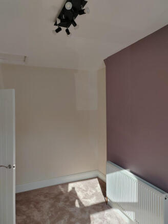 2 bed Semi-Detached to rent Image 7