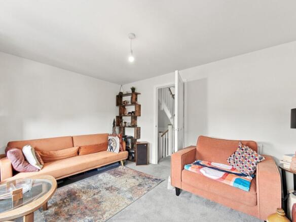4 bed Semi-Detached for sale Image 8