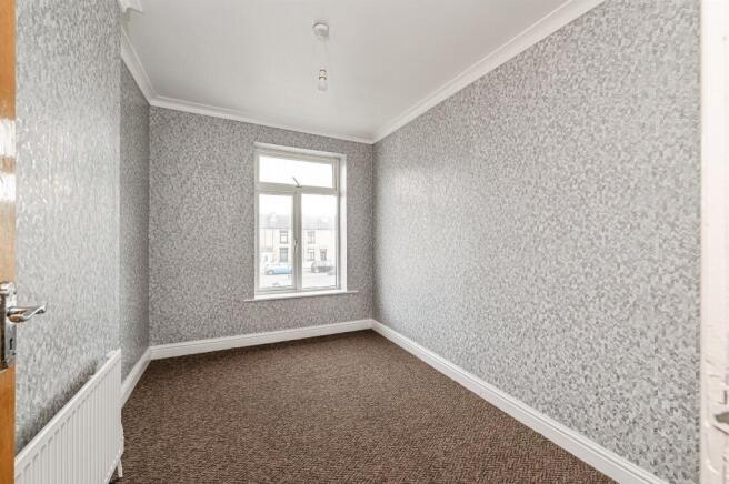 3 bed Terraced for sale Image 10