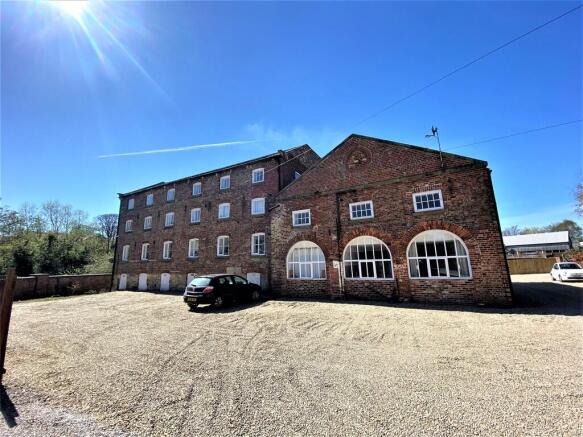 1 bed Flat to rent Image 12