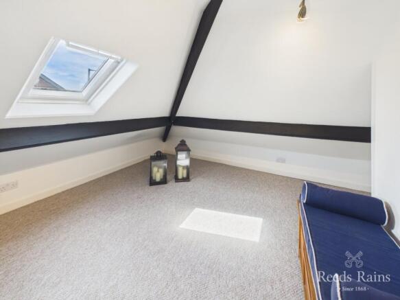 3 bed Semi-Detached for sale Image 12