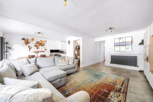 All Double Bedroom, 0.14 acre, Over 1,380sq ft photo 4