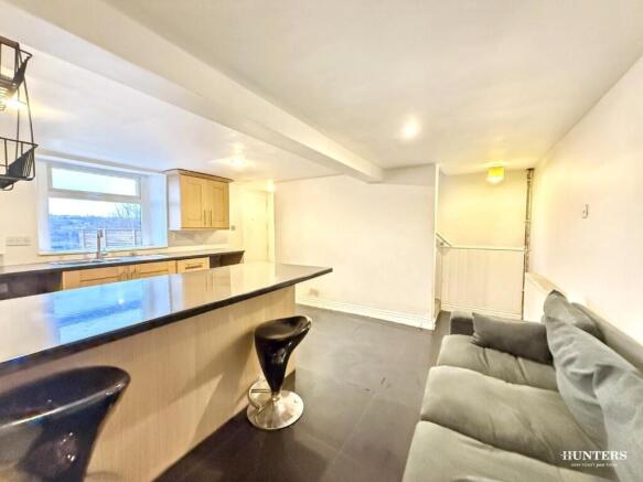 2 bed Terraced for sale Image 5