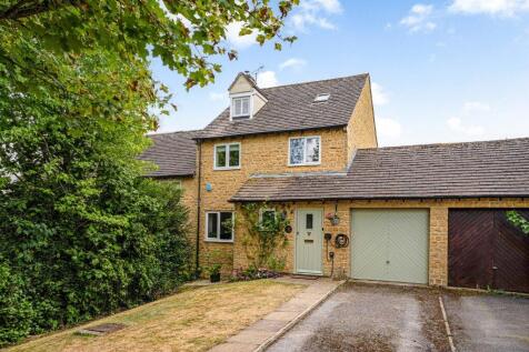 Orchard Rise, Longborough, Moreton-in-Marsh, Gloucestershire, GL56