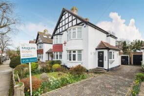 36, Hayes Wood Avenue, Hayes, Bromley BR2 7BL
