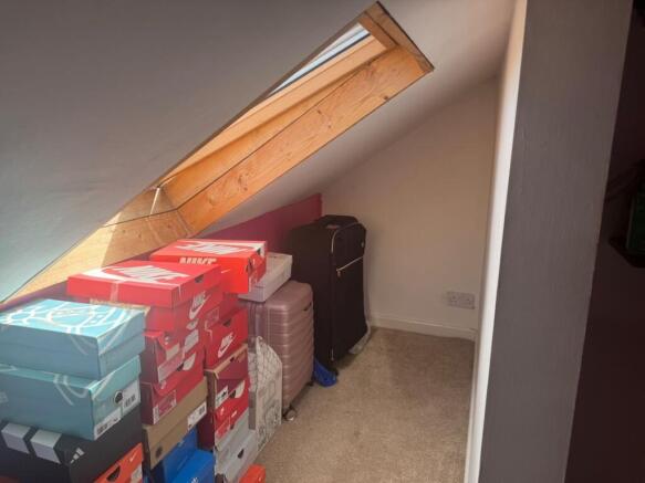 3 bed Terraced for sale Image 12