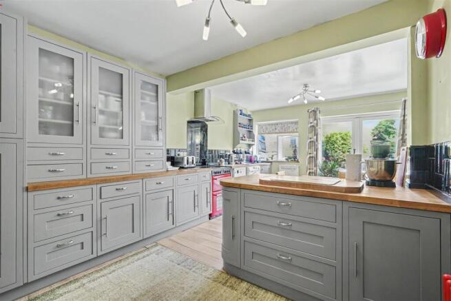 Kitchen Diner 1_1.jpeg