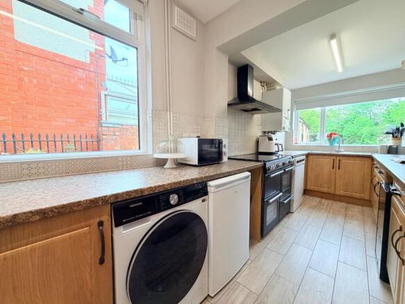 Shanklin Drive, Nuneaton, CV10 photo 5
