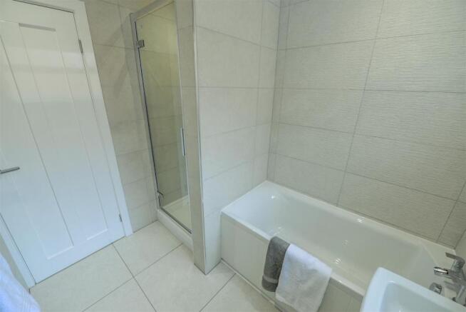 Bathroom/ WC