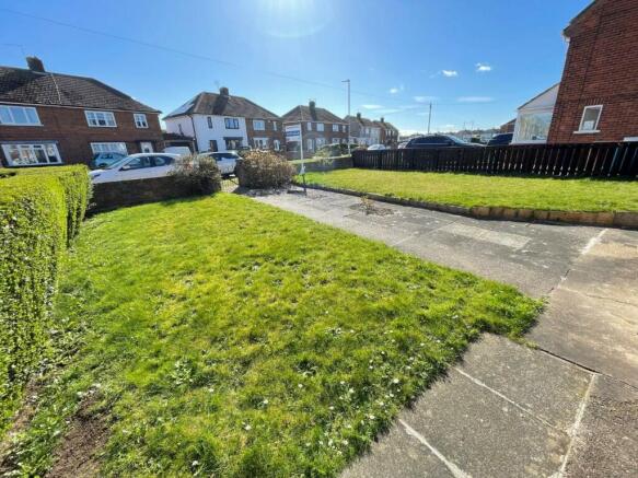 FRONT GARDEN