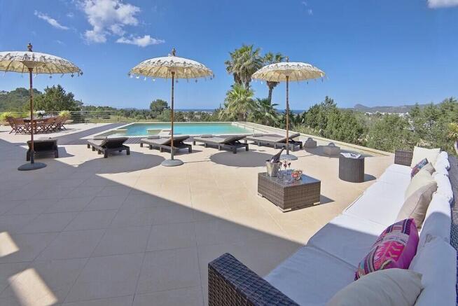Pool Area (2)