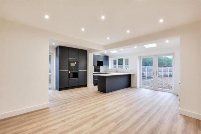 Crofton Road, Attenborough, Nottingham photo 3