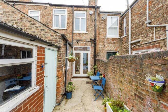 54_Russell_Street_2.jpg