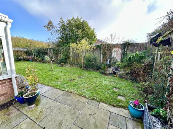 garden and patio.JPEG
