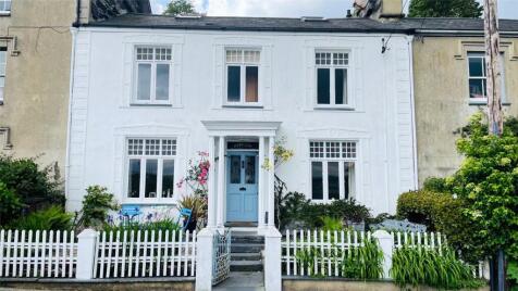 Marine Terrace, PORTHMADOG, Gwynedd, LL49